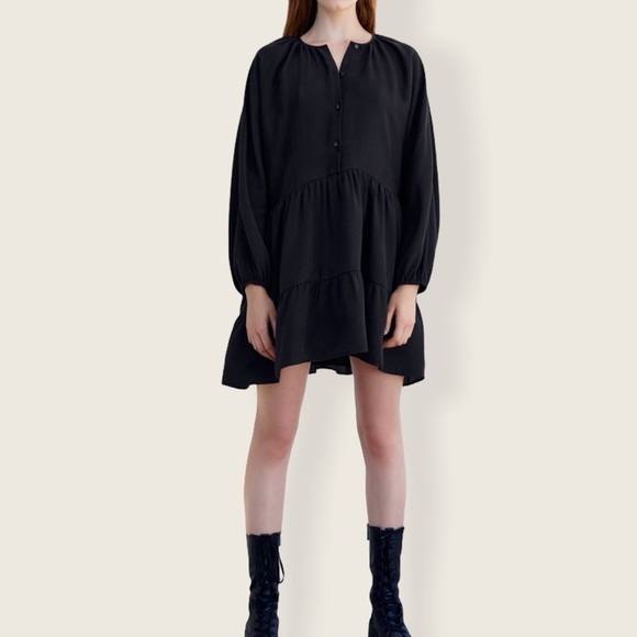 Zara Dresses & Skirts - 🖤Zara Black Long Sleeve Dress